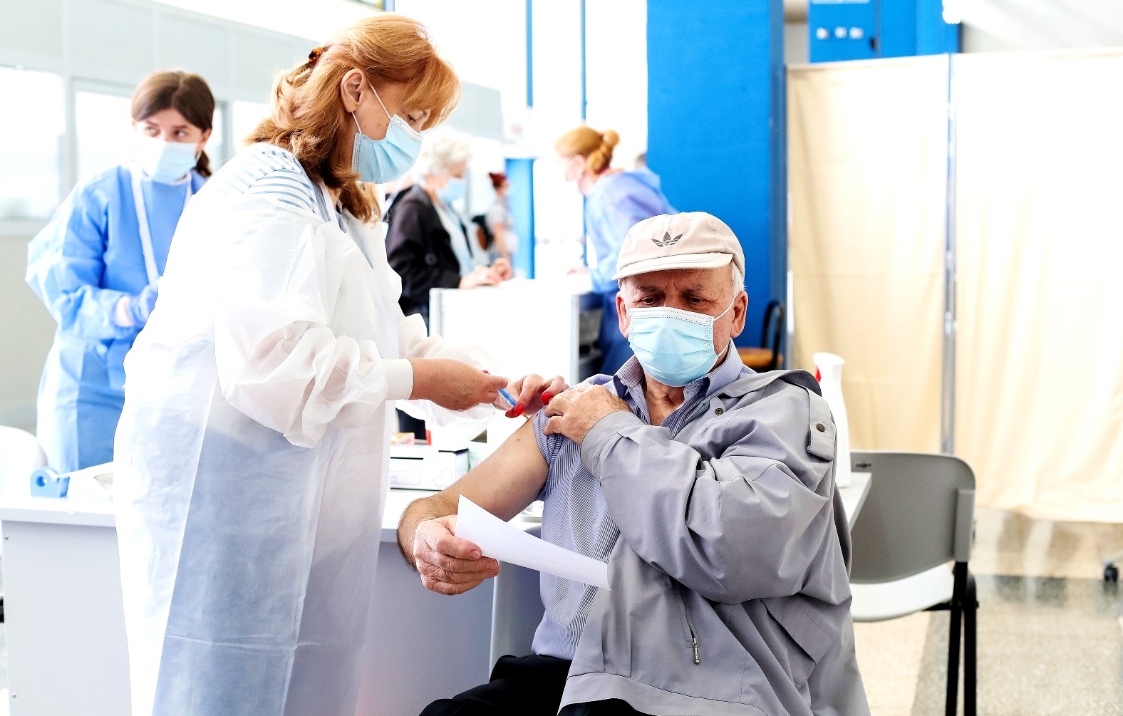 Cijepljenje Modernom ili Pfizerom za 94 posto smanjuje hospitalizacije starijih
