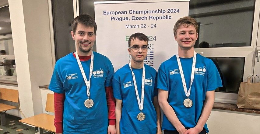 Studenti PMF-a osvojili srebro na natjecanju iz programiranja u Pragu