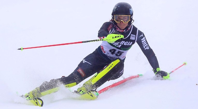 Leona Popović u drugoj vožnji slaloma u Leviju. Ljutić i Komšić nisu uspjele