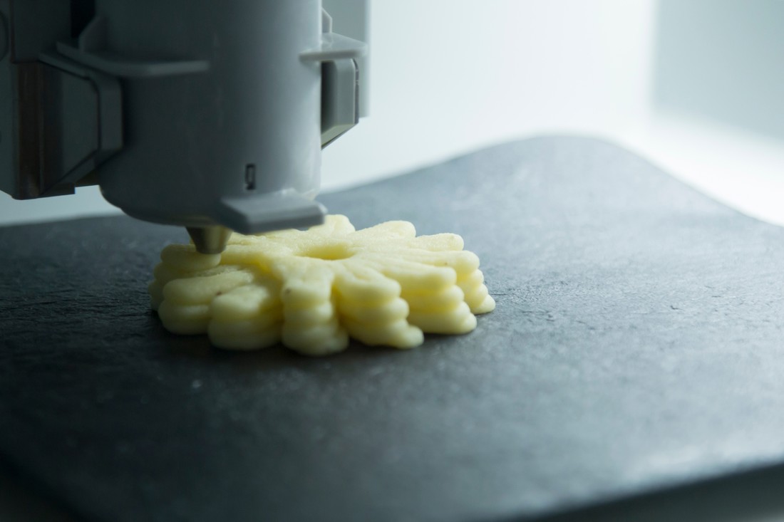 Hranu više nećemo samo kuhati: 3D pisači već printaju čokoladu, sir i meso