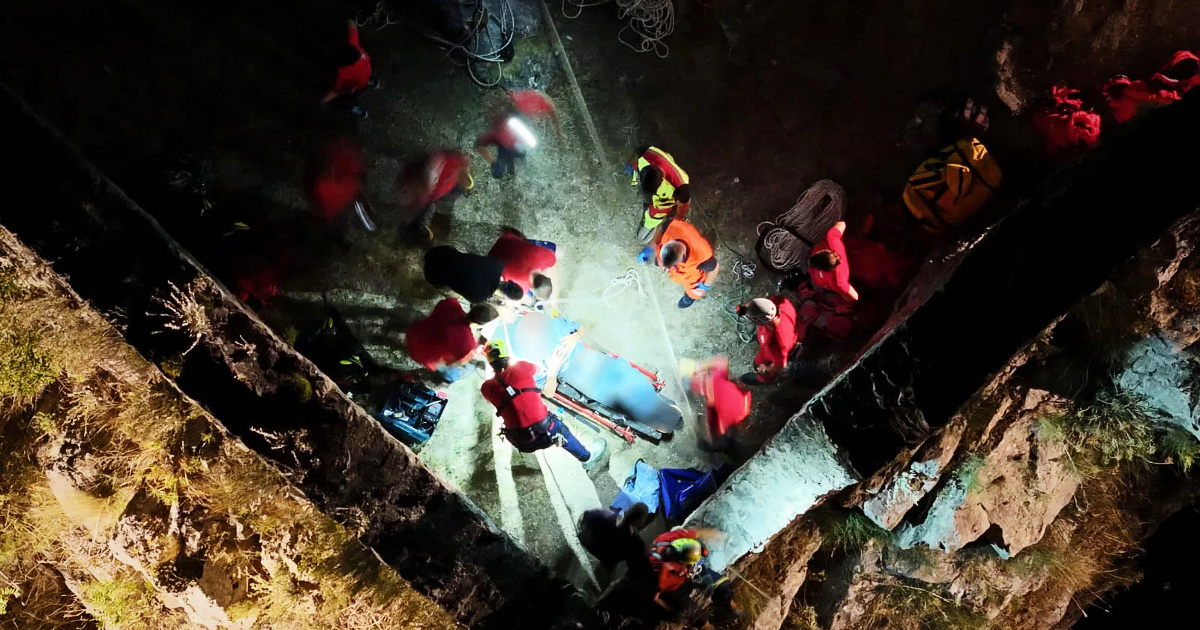FOTO HGSS dronom pronašao i spasio nestalog čovjeka u kanjonu Čikole