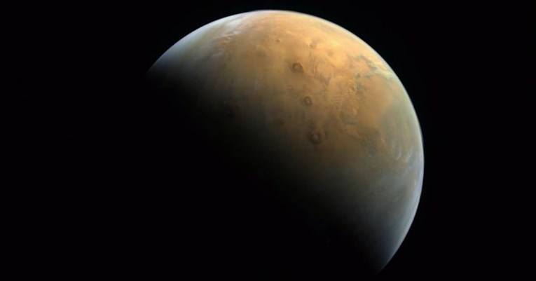 Pogledajte prvu sliku Marsa koju je poslala arapska letjelica