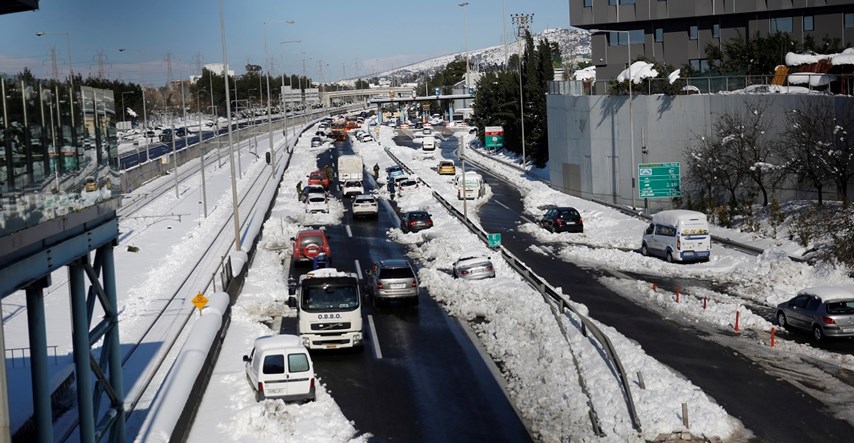 Grčka vlada preživjela glasanje o povjerenju nakon snježnog kaosa
