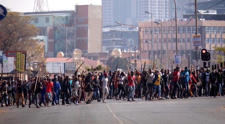 Nasilje zbog zatvora za Jacoba Zumu proširilo se i na Johannesburg