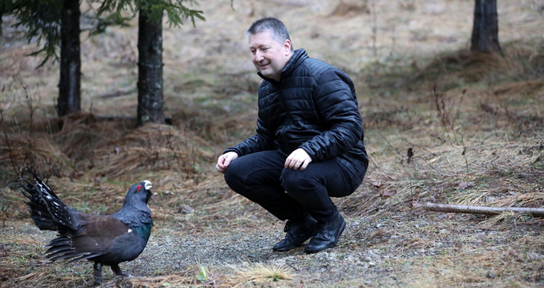 Napustio posao svećenika kako bi se kandidirao na lokalnim izborima