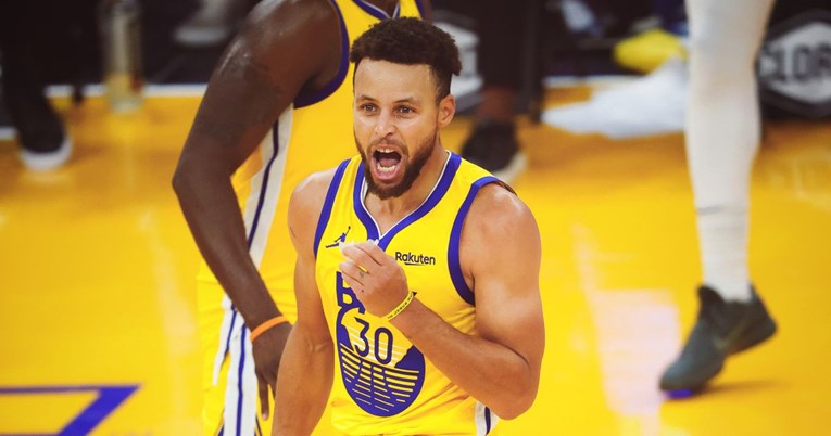 Čudesni Curry zabio najviše poena u jednoj utakmici karijere i sam srušio Blazerse