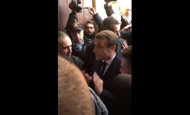 VIDEO Macron pobjesnio u Jeruzalemu, istjerao izraelsku policiju iz crkve