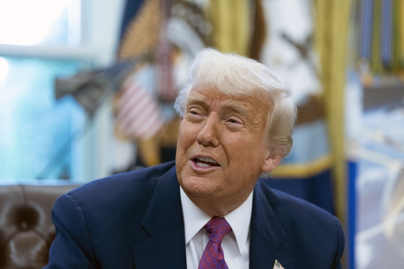 Trump oštro odgovorio novinaru nakon što je saznao gdje radi. Video je viralan