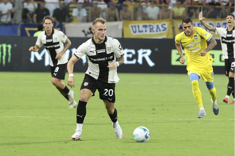 Hrvatski napadač odradio je transfer karijere pa se teško ozlijedio. Sad se vratio