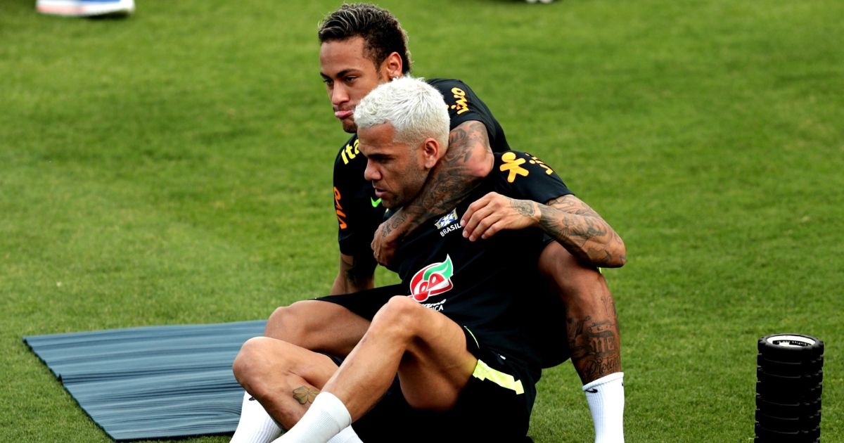 Dani Alves ostao bez novca. Neymar mu poslao 150 tisuća eura