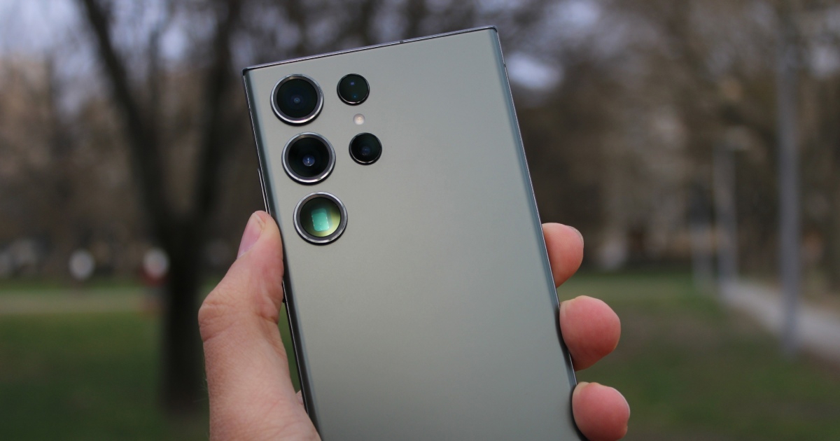 Galaxy S27 Ultra mogao bi ostati bez jedne od stražnjih kamera