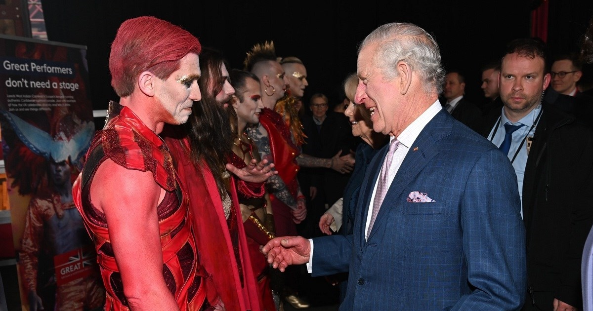 Kralj Charles sreo njemačke predstavnike na Eurosongu. Dočekali ga u lateksu