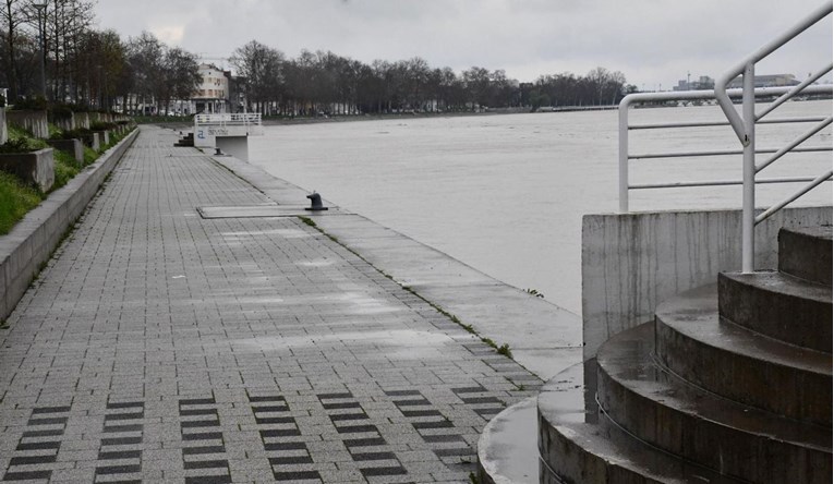 Jutro uglavnom oblačno, popodne sunčano. Mjestimično kiša u Slavoniji