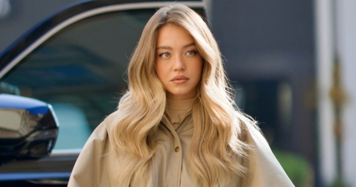Sydney Sweeney prošetala u čizmama kakvih će biti posvuda ove jeseni