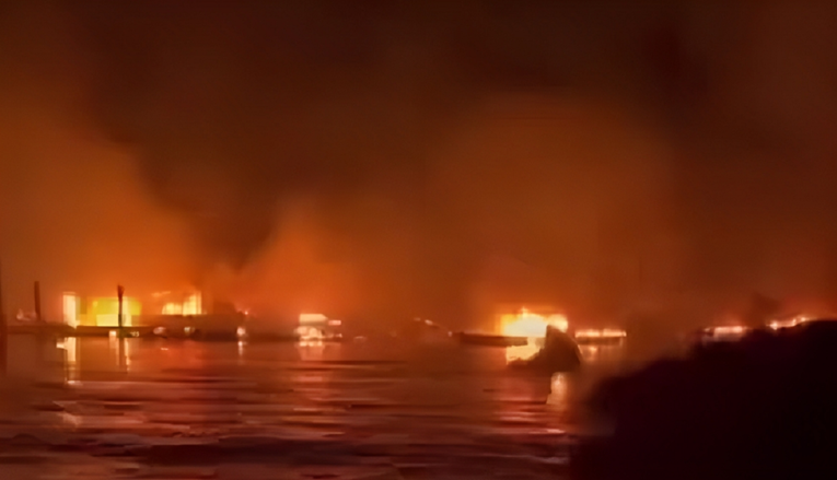 VIDEO Kaos s požarima na Havajima. Šestero mrtvih, ljudi bježali od vatre u ocean