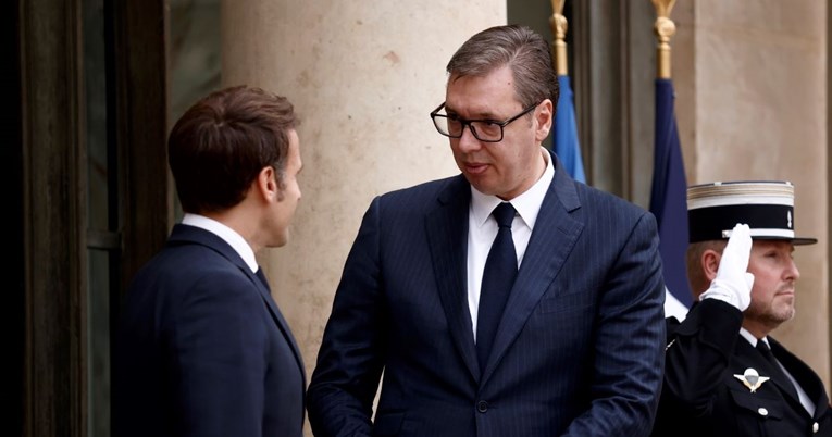 Vučić vidno nervozan nakon sastanka s Macronom, otkrio o čemu su pričali