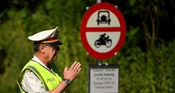 Žena varala na vozačkom u Austriji, došla policija, muž ugrizao vlasnika autoškole