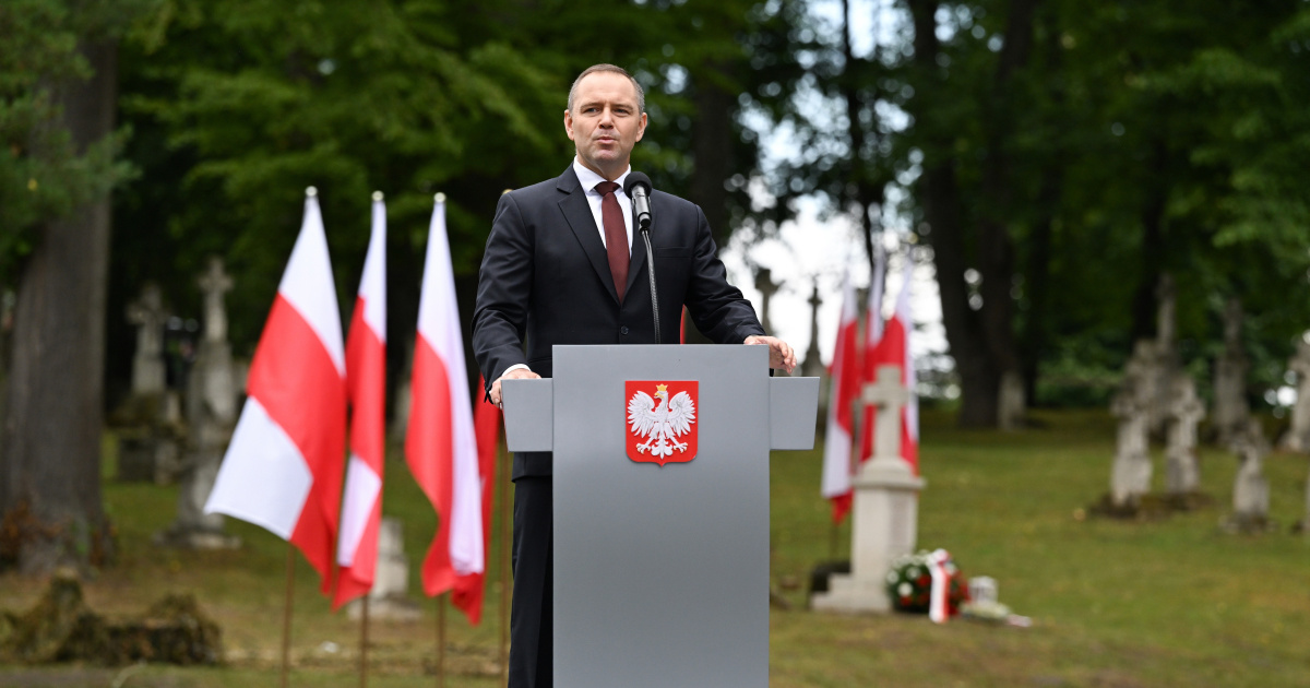 Veliki raskol na poljskoj desnici. Bivši premijer izbačen iz stranke