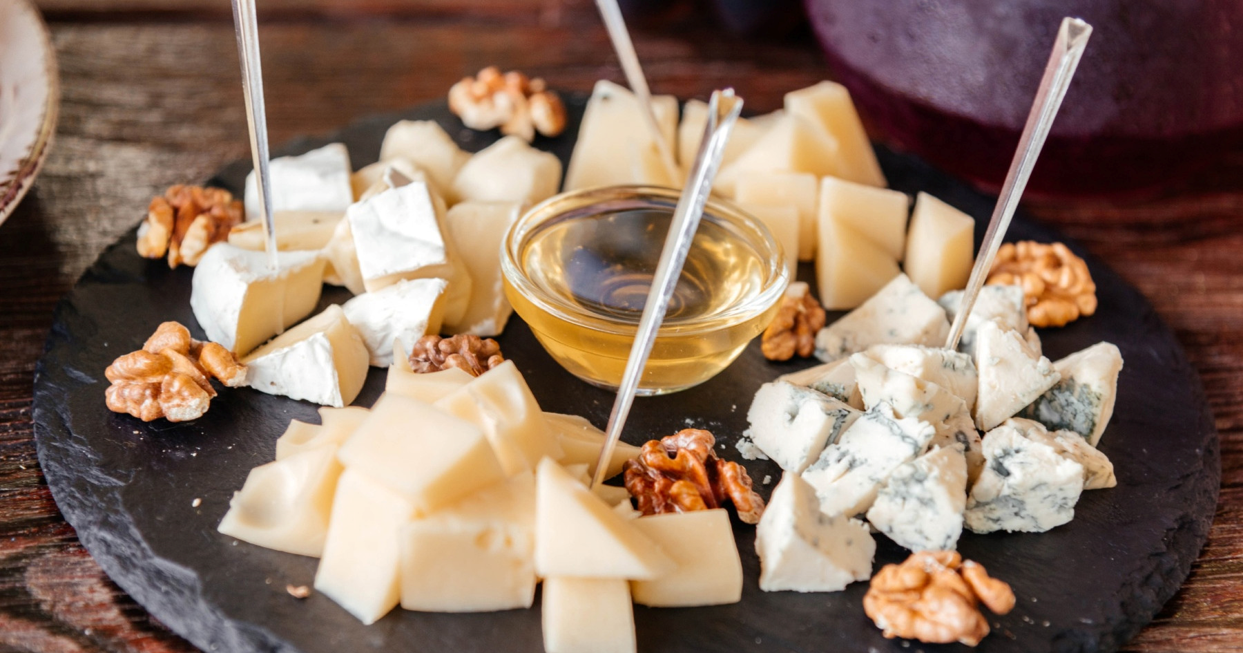 Slažete platu sireva za goste? Ovo su najčešće pogreške koje mnogi ponavljaju