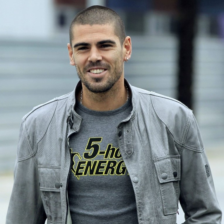 Victor Valdes napustio klupu četvrtoligaša nakon četiri utakmice