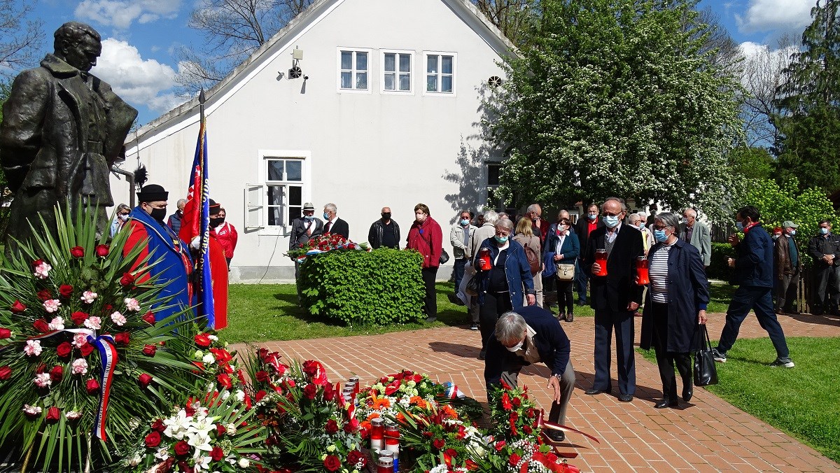 U Kumrovcu obilježena godišnjica Titove smrti