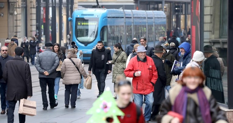 ANKETA Koliko ćete potrošiti za Božić?