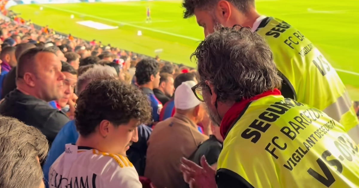 Otac i sin iz Slovačke došli na El Clasico. Izbacili su ih sa stadiona zbog dresova