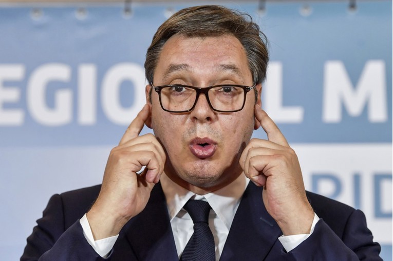 Vučić najavio veliki skup SNS-a, ali nije rekao kada će raspisati izbore
