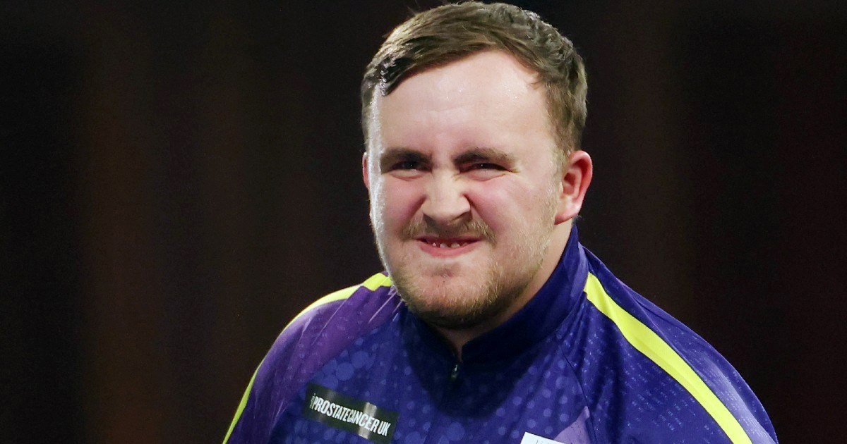 Luke Littler objavio da je iz šestog pokušaja jedva položio prometne propise