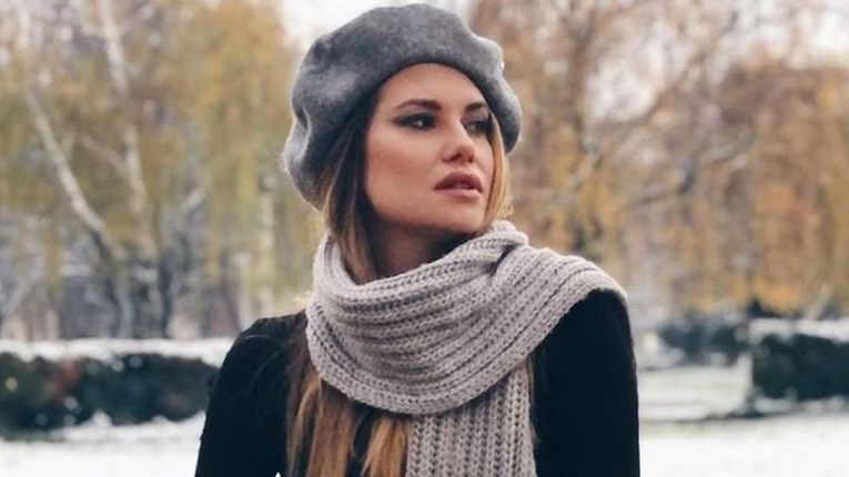 Fanovi kritizirali Eciju Ivušić zbog modnog odabira: "Tako obučena na toj hladnoći?"