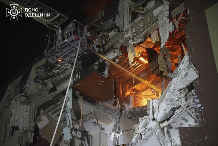 Rusija napala energetsku infrastrukturu u Odesi. Ubijen muškarac na istoku Ukrajine