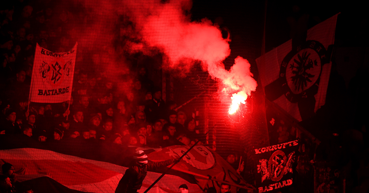 UEFA navijačima Eintrachta zabranila veliku koreografiju s prskalicama