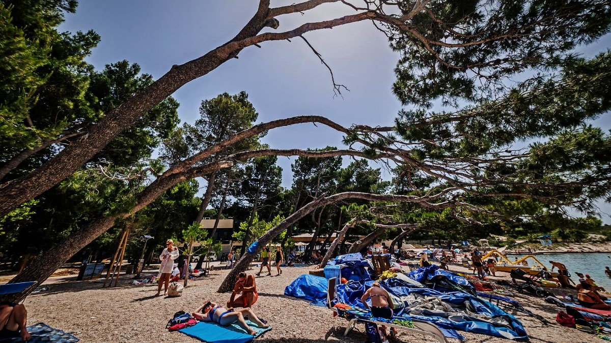 Makarska studentima daje 34 stipendije. Prvi put potiče povratak studenata u grad