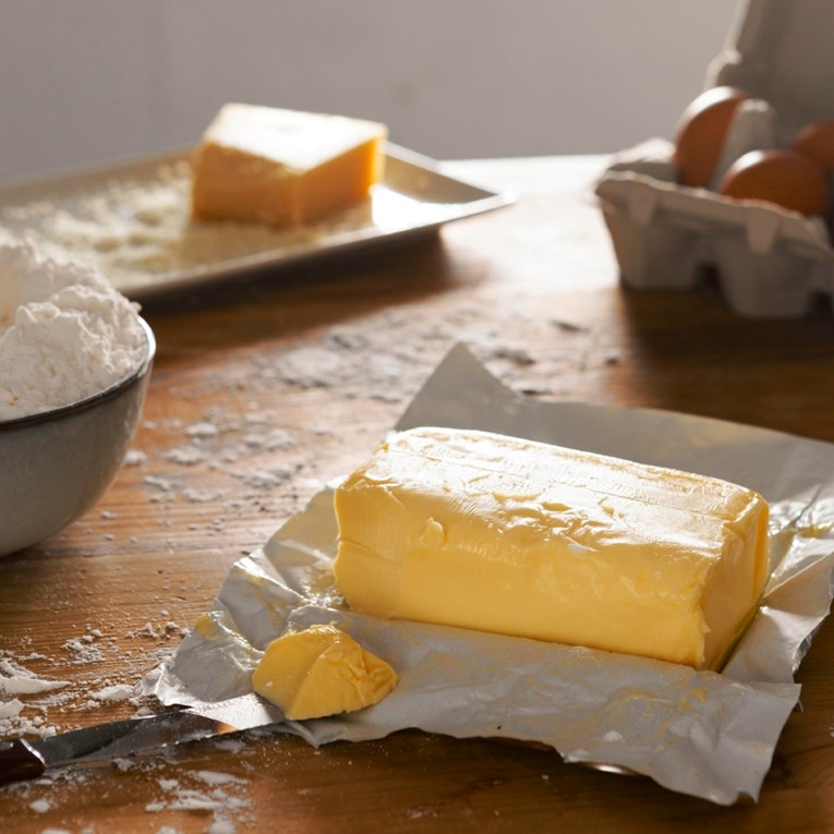 Zaboravite mikrovalnu: Ovako se maslac omekšava u minuti