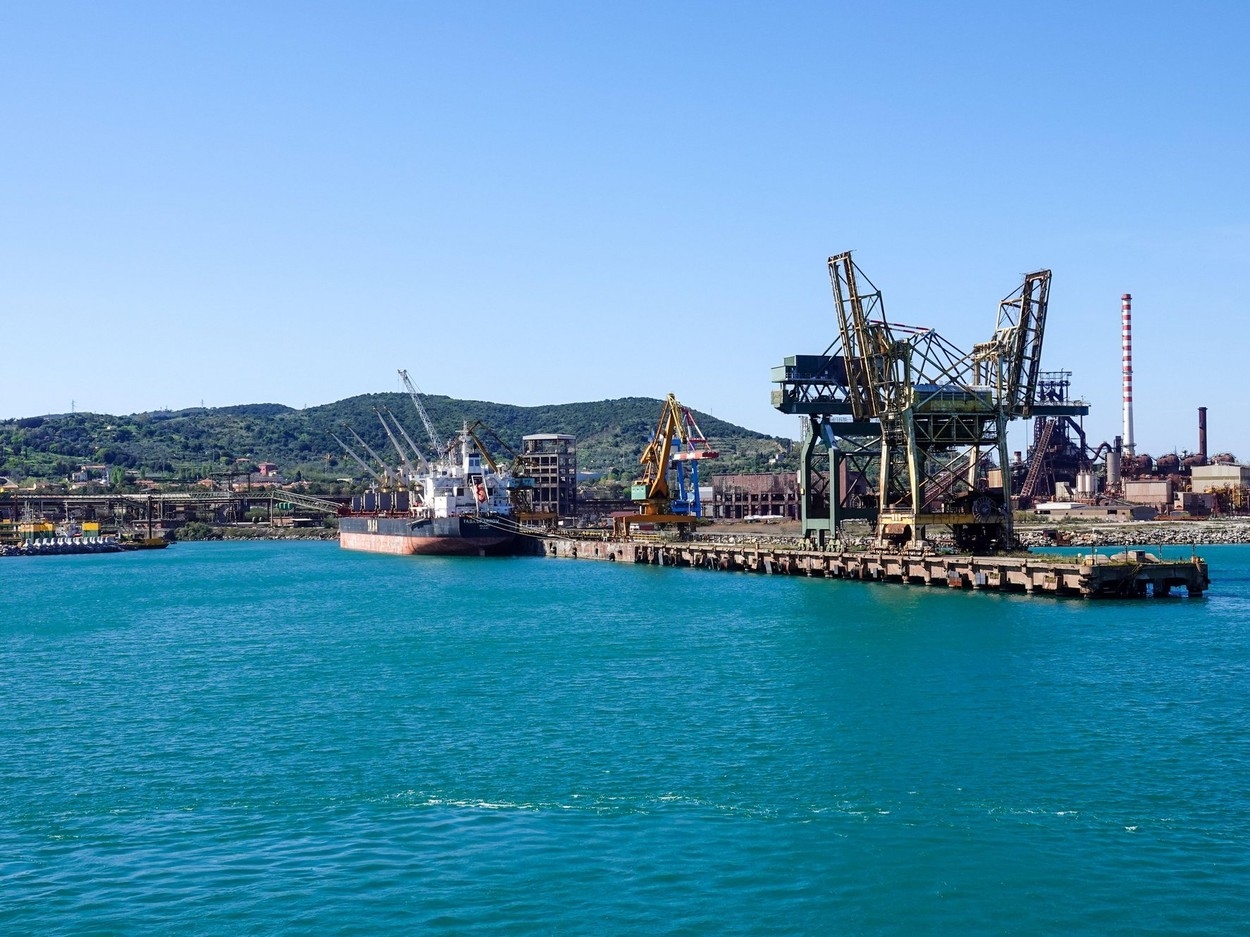 Stotine u toskanskom gradu prosvjedovale protiv gradnje LNG terminala
