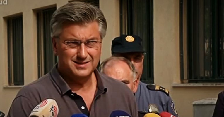 Plenković: Premijer, ministar zdravstva i šef Vrhovnog suda s Hvara? Briljantno