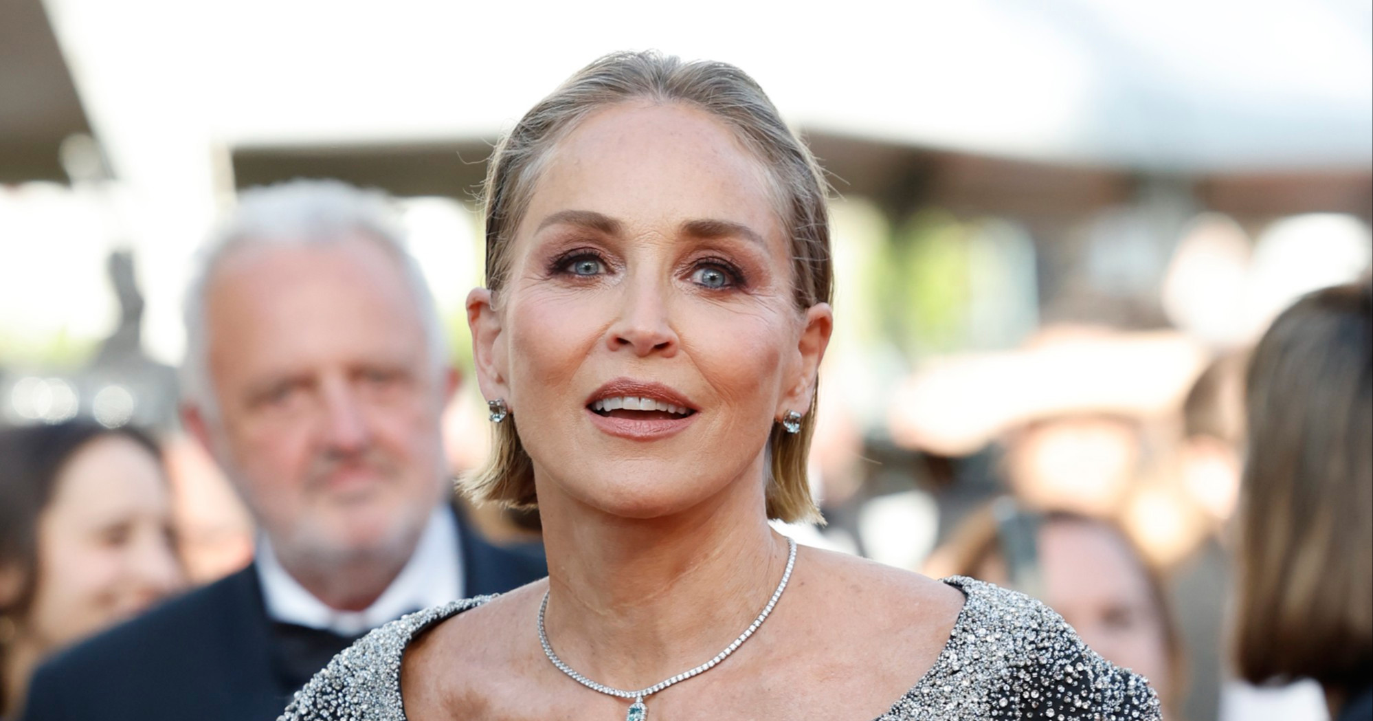 Sharon Stone otkrila zašto je se ljudi i dalje "boje" 👀