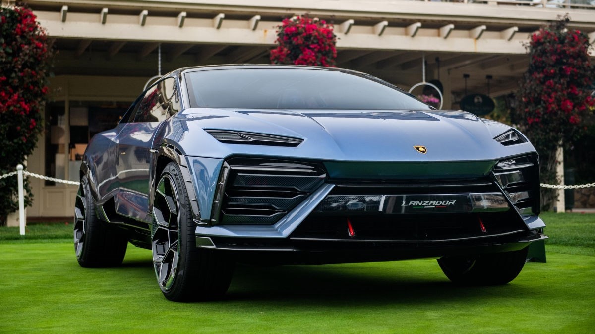 Lamborghini odustaje od modela u potpuno električnoj formi. Hibrid je bolja opcija