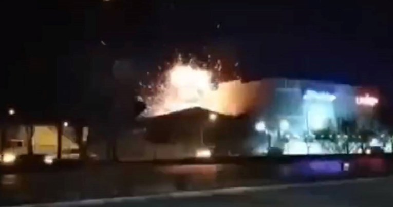 Nepoznati dronovi napali iranski vojni pogon. Iran prijeti Ukrajini: "Požalit ćete"