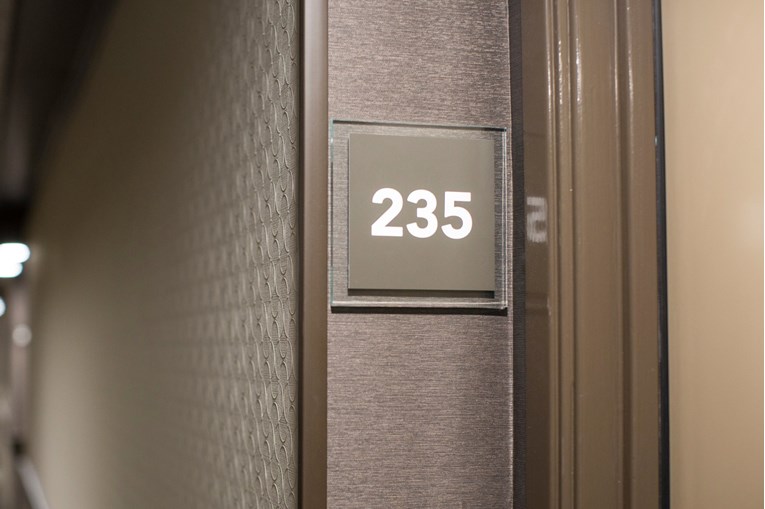 Broj hotelske sobe često vam može unaprijed otkriti čeka li vas miran odmor