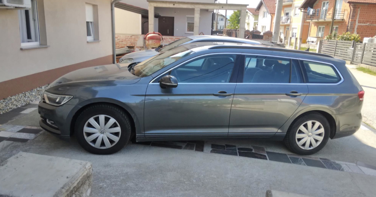 Prodaje se Passat iz 2016. s manje od 20.000 km. Vlasnik kaže da je kao nov
