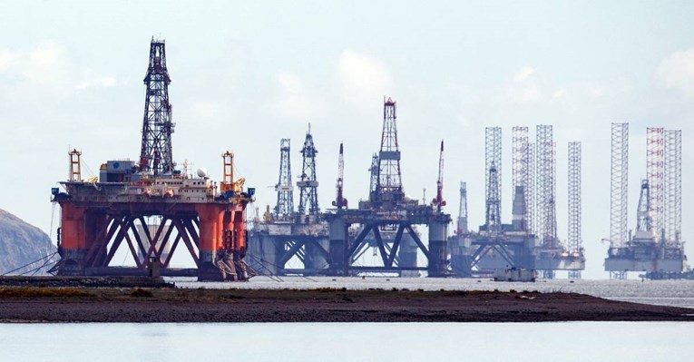 Cijene nafte u veljači skočile oko 20 posto