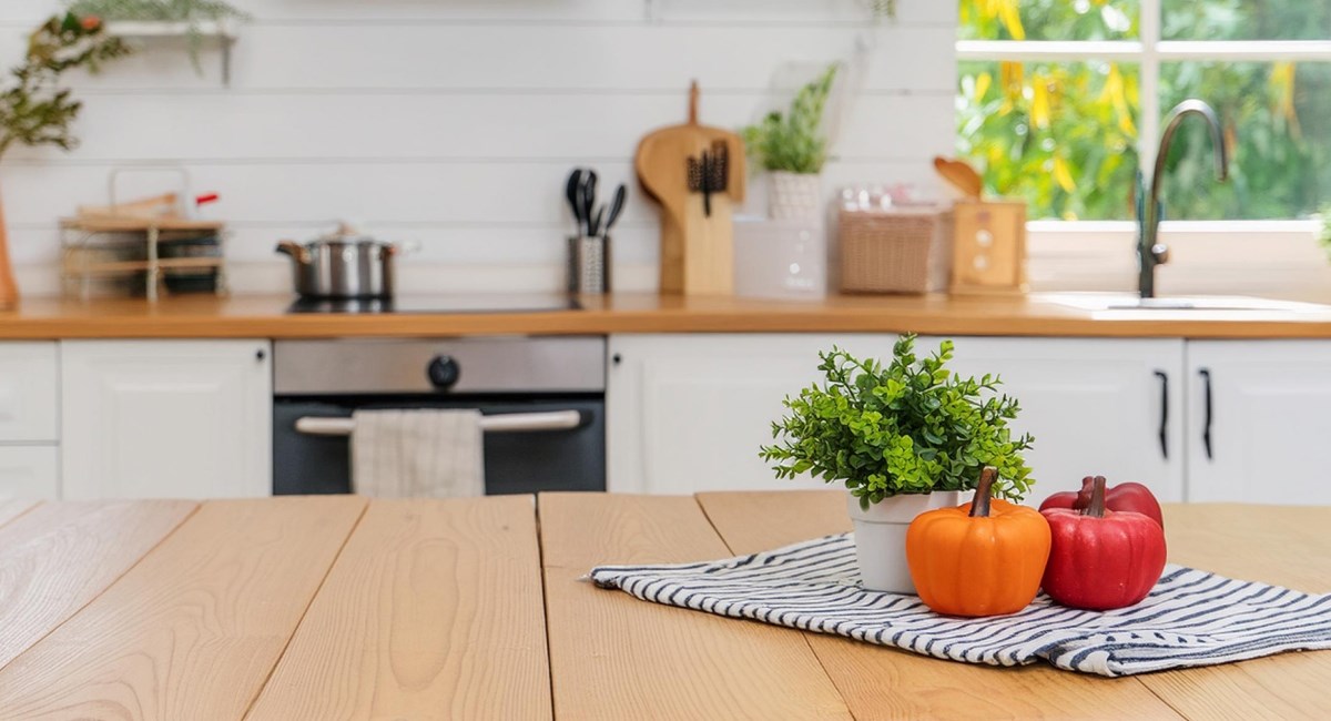 Jednostavni trikovi za besprijekoran drveni stol godinama