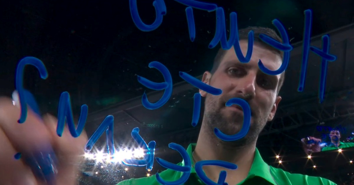 Pogledajte što je Đoković napisao na kameru nakon što je pobijedio Sinnera