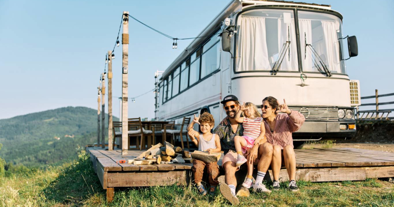 Sjećate se ovog legendarnog autobusa? Par ga pretvorio u AirBnB, znamo gdje se nalazi