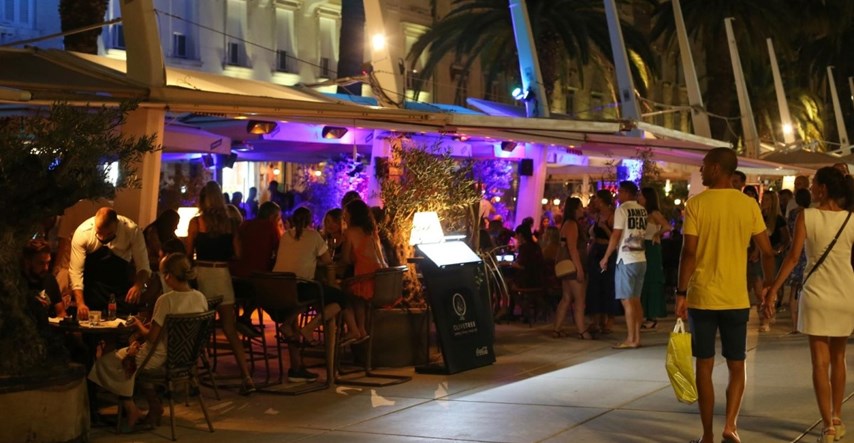 Barovima i restoranima u Splitu za vrijeme sezone produljeno radno vrijeme