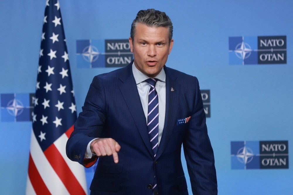 Američki ministar NATO-u: Mir se postiže snagom, ne riječima. Povećajte pomoć Ukrajini