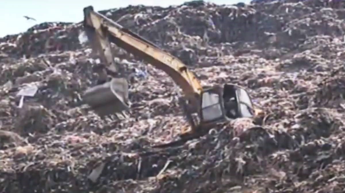 Sve manje nade za spas indijske djevojčice koja je danima zatrpana ispod smeća