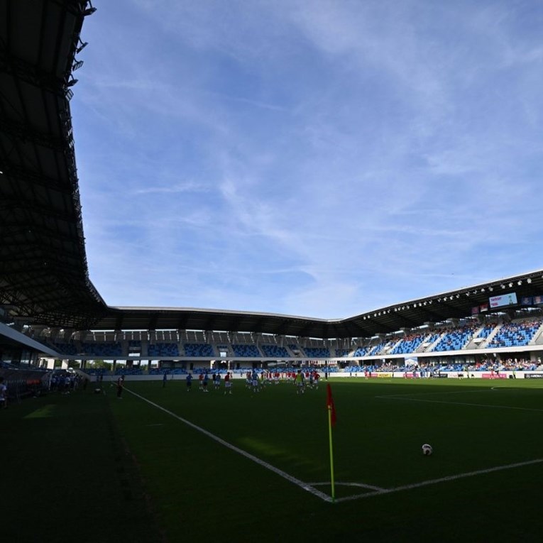 Srpska politika u viši rang gura klub bez licence sa stadionom od 30 milijuna eura?