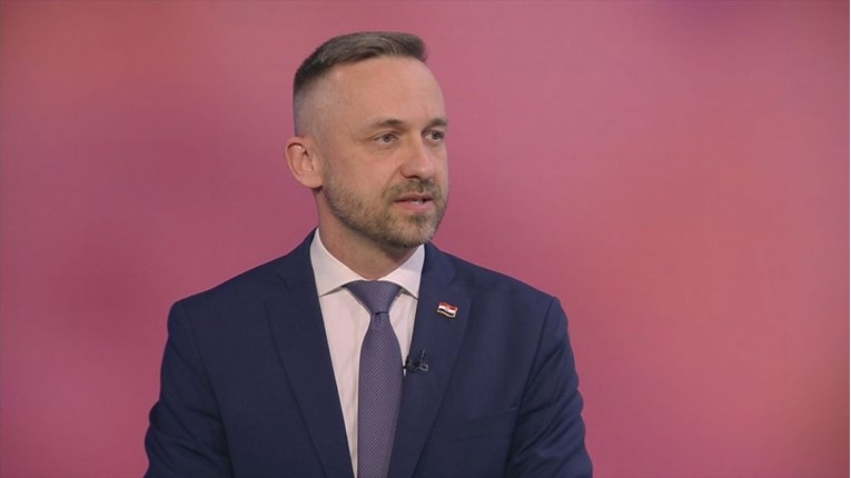 HDZ-ov ministar: Plaće u politici se ne mogu uspoređivati s uskrsnicama umirovljenika